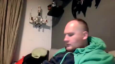 mrzwolle online show from December 11, 3:47 pm
