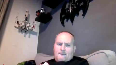 mrzwolle online show from December 24, 11:33 pm