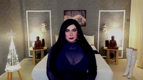 Snapshot of ms_lhadycummer chatting on December 4, 4:21 pm Samantha online show from December 4, 4:21 pm