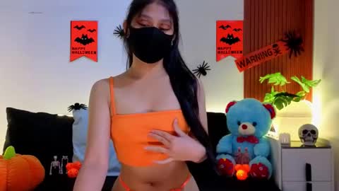 ms_shye online show from October 30, 4:57 am