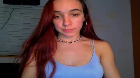 Snapshot of ms_sophiee chatting on December 21, 7:49 pm ms_sophiee online show from December 21, 7:49 pm