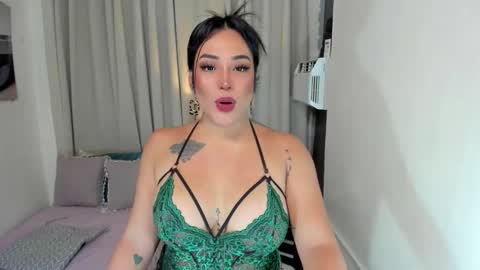 Snapshot of msaltheamitsui69 chatting on October 2, 5:06 am Goddess Althea online show from October 2, 5:06 am
