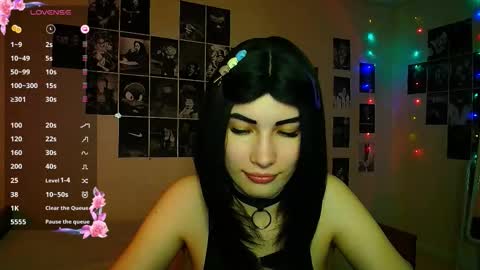 Noora Saetr online show from December 3, 1:48 am