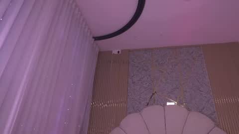 Manuela  online show from June 17, 3:11 am