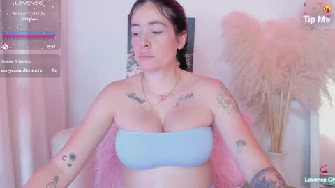 Chloe new account online show from July 28, 8:23 pm