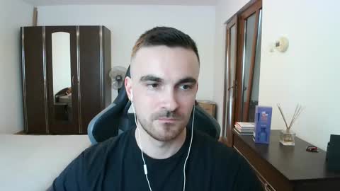 Victor online show from April 1, 1:41 pm