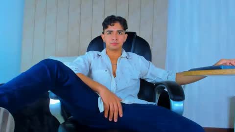 muichiro tokito1 online show from February 27, 4:02 am