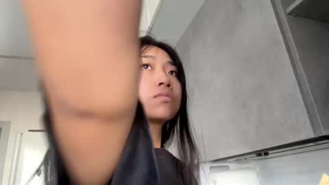 Mia online show from April 21, 10:06 pm