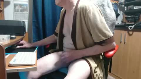 mulldoon1950 online show from November 6, 12:19 pm