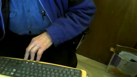 muller520 online show from November 15, 4:08 pm