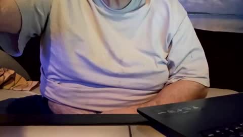 mullig1957 online show from December 31, 6:24 pm