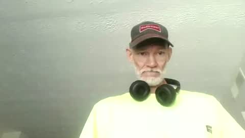 mullinfloggin79 online show from July 9, 6:01 pm