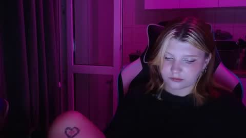 Milana online show from June 11, 5:44 pm