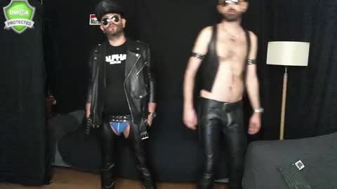 Snapshot of muratturkei chatting on December 8, 3:50 am MasterBros online show from December 8, 3:50 am