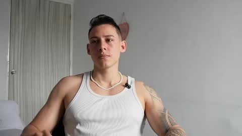 muscle_king_cum online show from April 17, 3:14 pm