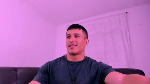 Muscle Man online show from April 1, 3:31 pm