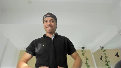 muscle scott online show from October 27, 7:36 pm