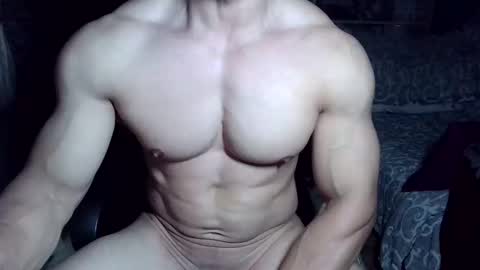 Snapshot of musclebredon chatting on October 19, 6:45 pm BRENDON online show from October 19, 6:45 pm