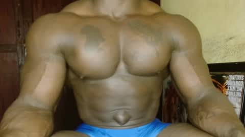 musclegod23 online show from February 11, 2:10 pm