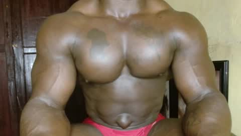 musclegod23 online show from March 17, 1:10 am