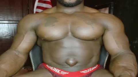 musclegod23 online show from July 19, 9:23 am