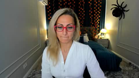 Diana online show from November 3, 12:06 pm