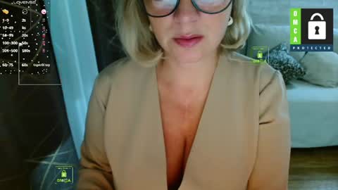 Lana online show from June 14, 6:15 am