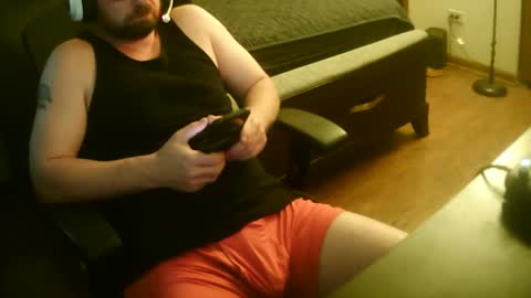 mustenjoyhead79 online show from October 16, 9:35 pm