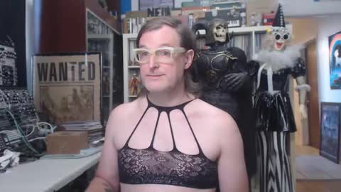 Muziknerd online show from October 16, 9:35 pm