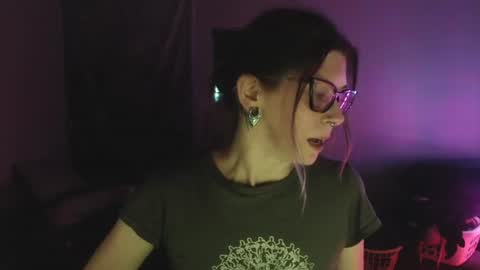 ghost mantis online show from July 15, 11:20 pm