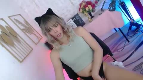 mydestiny_vinax online show from April 5, 11:35 pm