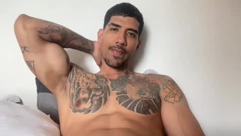 Myke esthetic online show from November 14, 5:48 pm