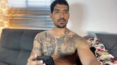 Myke esthetic online show from November 28, 9:00 pm