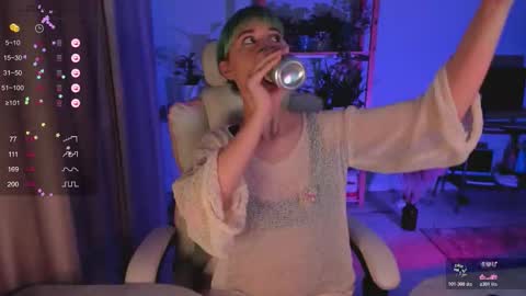 MylaFlores online show from December 16, 12:29 am