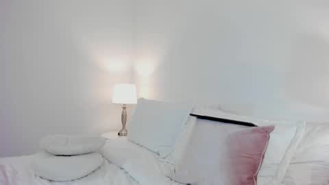 Snapshot of mylerosex chatting on October 31, 2:01 am Myle online show from October 31, 2:01 am