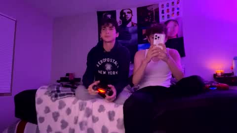 MylesMaxx online show from February 12, 4:54 am