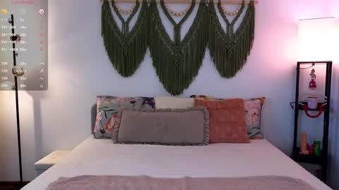 Alice online show from November 20, 11:09 am