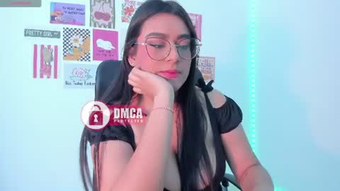 Bella online show from June 13, 7:02 pm