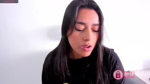 Bella online show from January 10, 4:20 pm