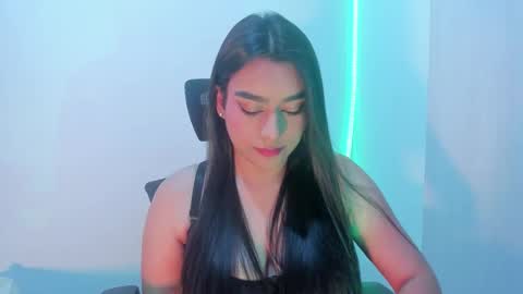 Bella online show from November 20, 4:44 am