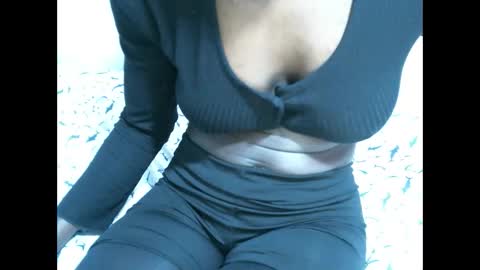 myrrah online show from December 2, 6:45 am