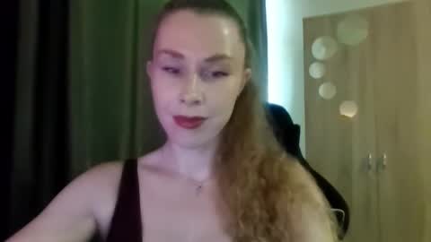 myst_velvet online show from June 8, 9:10 am