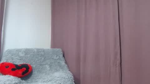 Mystery Girl online show from November 5, 3:14 pm