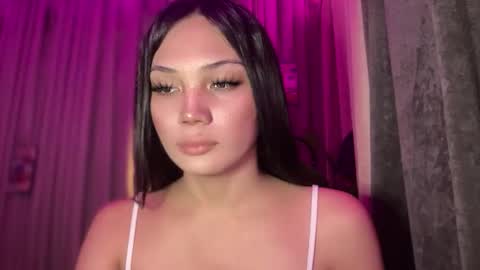 UR GIRL NEXTDOOR online show from February 17, 9:08 am