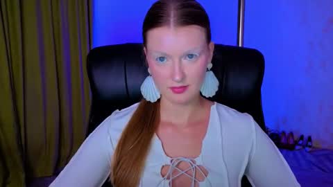 mysticvenus_ online show from March 2, 3:41 pm