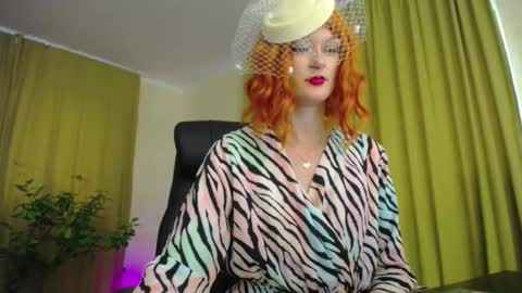 mysticvenus_ online show from October 16, 1:33 pm