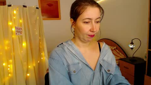 MystyDew online show from March 25, 11:39 am