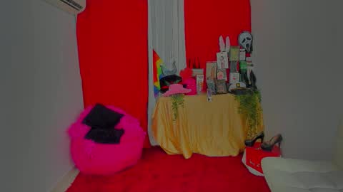   IG belladanielab online show from November 3, 4:57 am