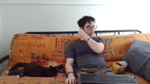 a Ordinary Boy online show from March 5, 7:56 pm