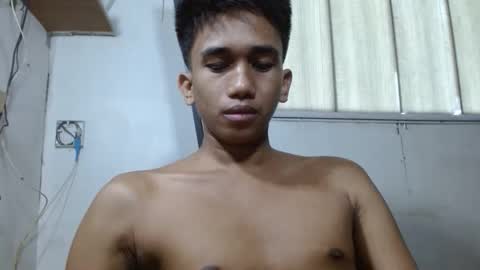 nachos072800 online show from April 4, 11:23 pm